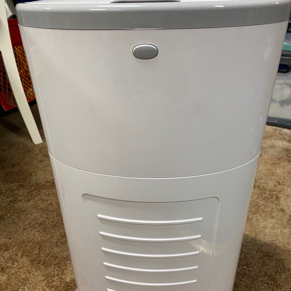 Diaper pail